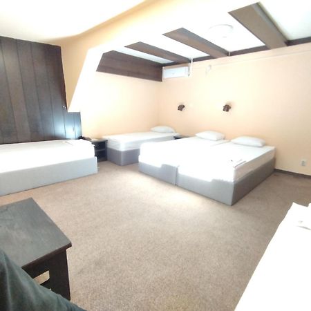 Hotel Vojvodina Novi Sad Buitenkant foto
