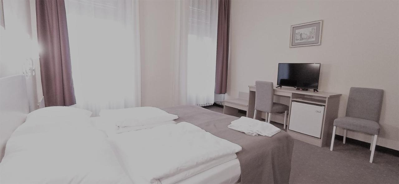 Hotel Vojvodina Novi Sad Buitenkant foto