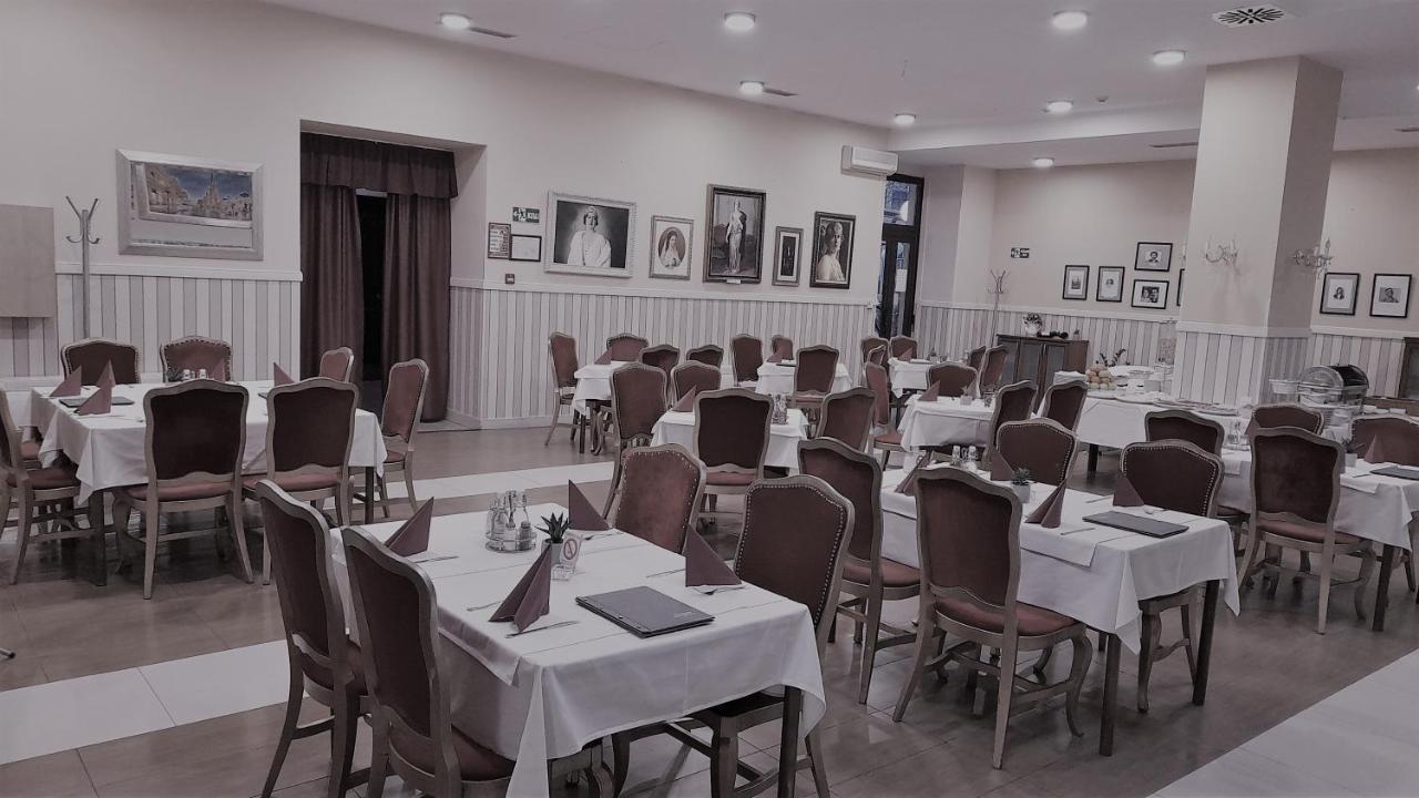 Hotel Vojvodina Novi Sad Buitenkant foto