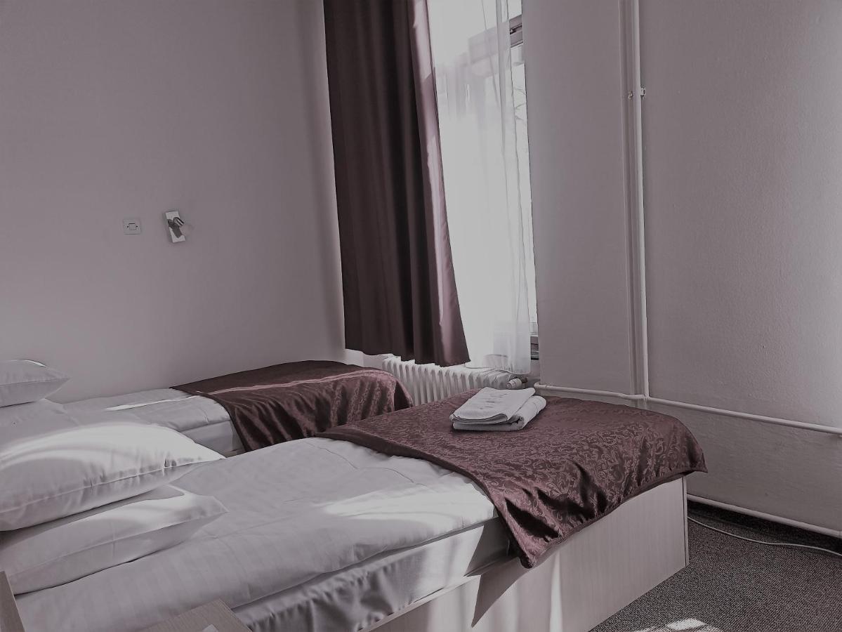 Hotel Vojvodina Novi Sad Buitenkant foto