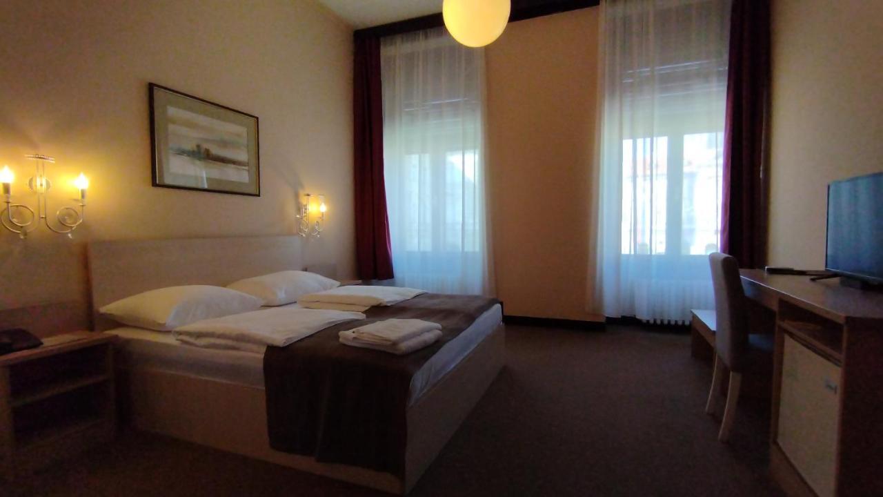 Hotel Vojvodina Novi Sad Buitenkant foto