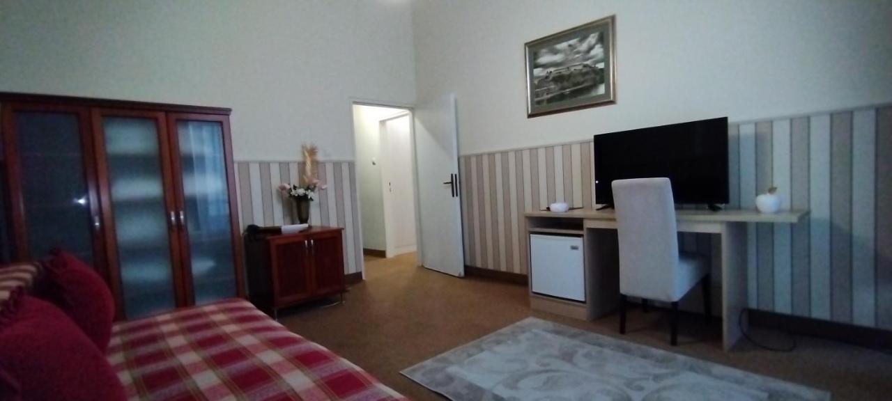 Hotel Vojvodina Novi Sad Buitenkant foto