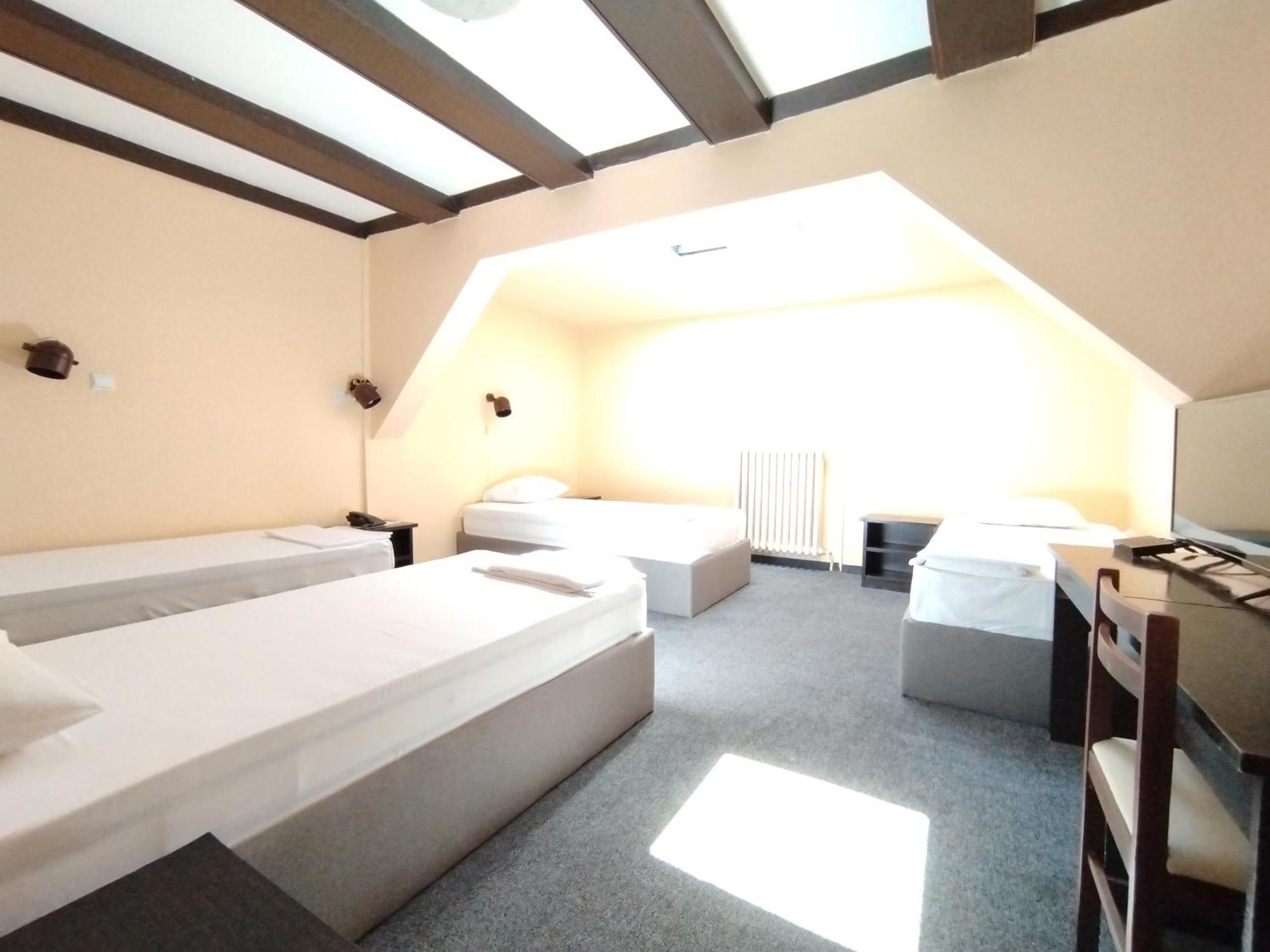 Hotel Vojvodina Novi Sad Buitenkant foto